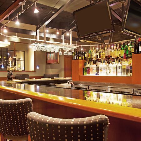 Holiday Inn Hotel & Suites Bloomington Airport By Ihg Экстерьер фото