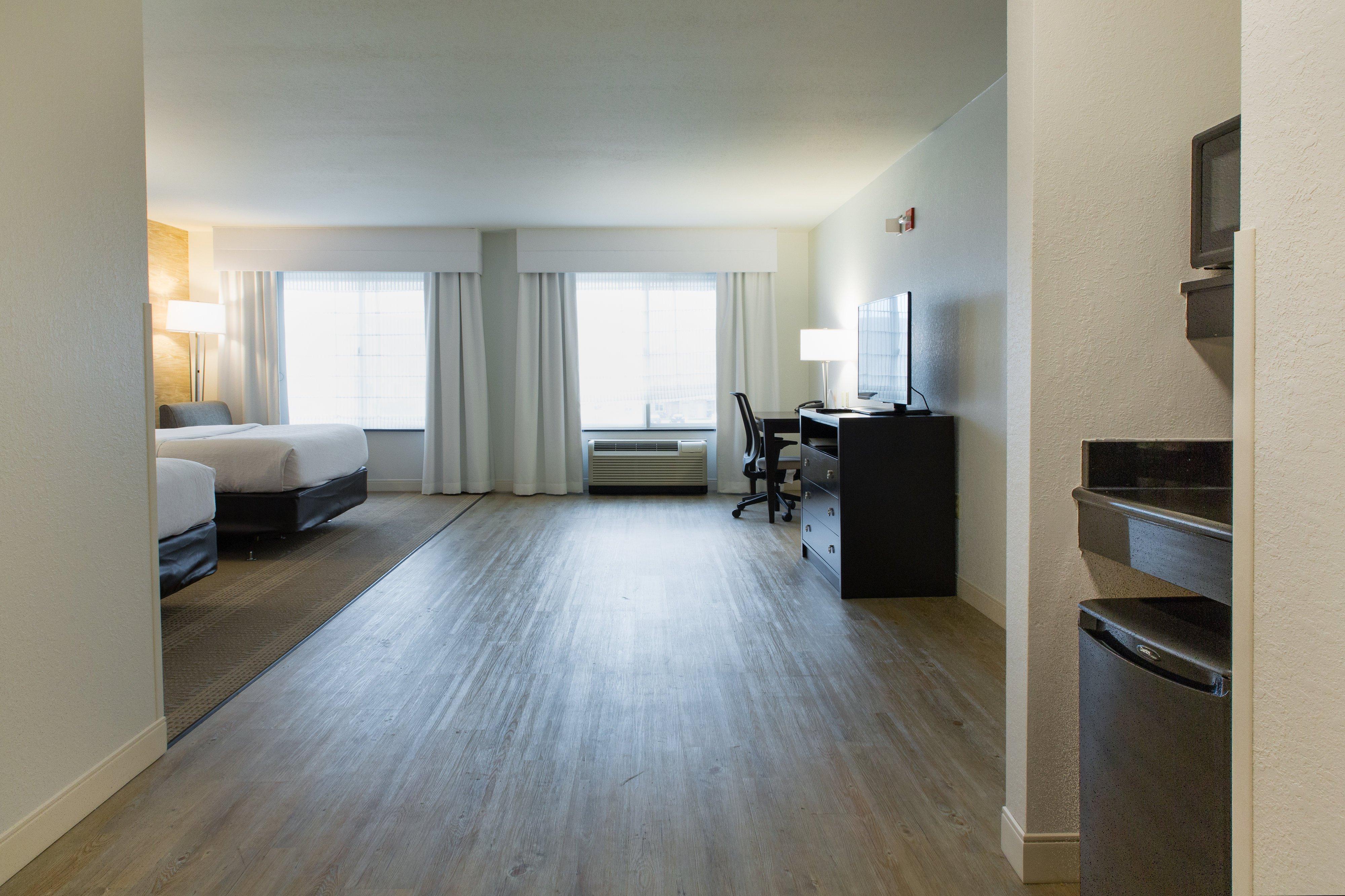 Holiday Inn Hotel & Suites Bloomington Airport By Ihg Экстерьер фото
