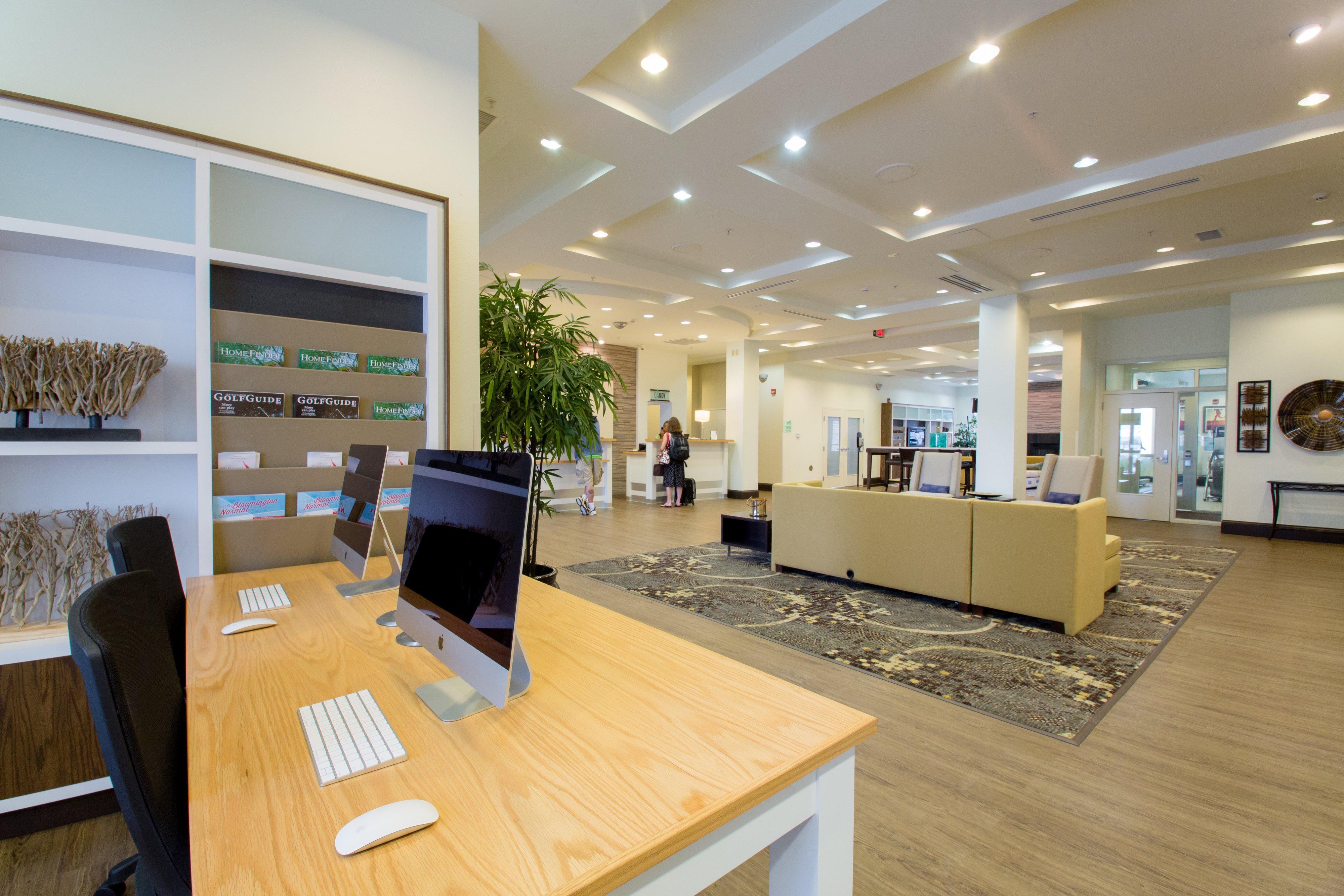 Holiday Inn Hotel & Suites Bloomington Airport By Ihg Экстерьер фото