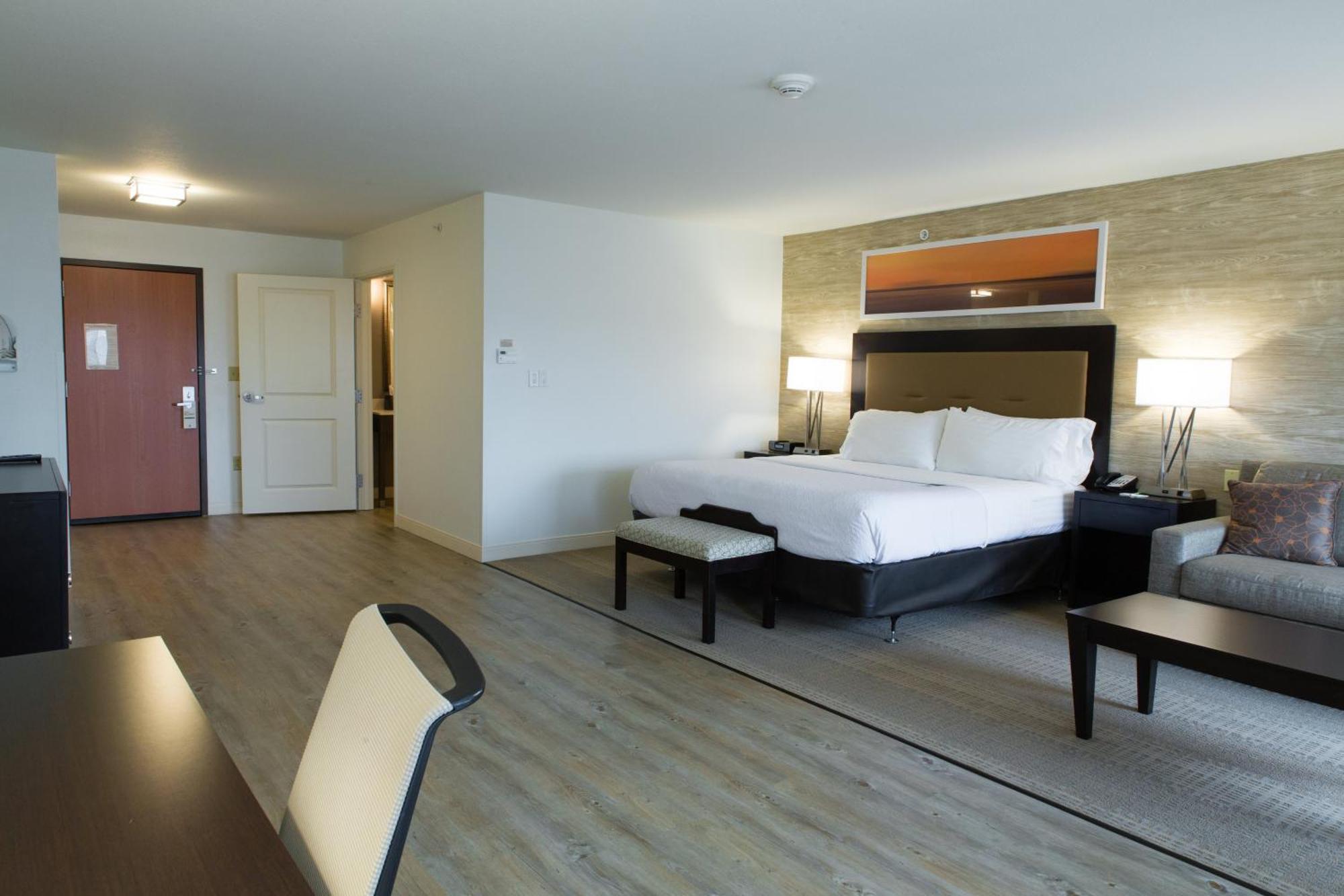 Holiday Inn Hotel & Suites Bloomington Airport By Ihg Экстерьер фото